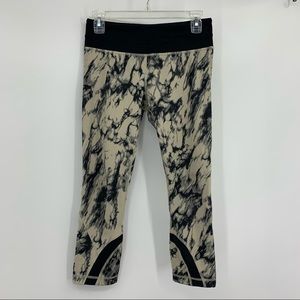 LOWEST Lululemon Leggings Crop Marble Print Tan Black Size 4